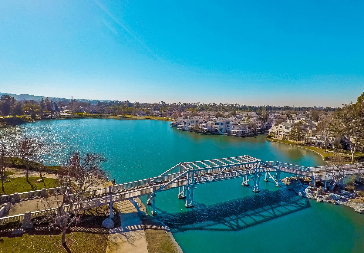 Aerial view of the North Lake bridge in Woodbridge, Irvine, California.