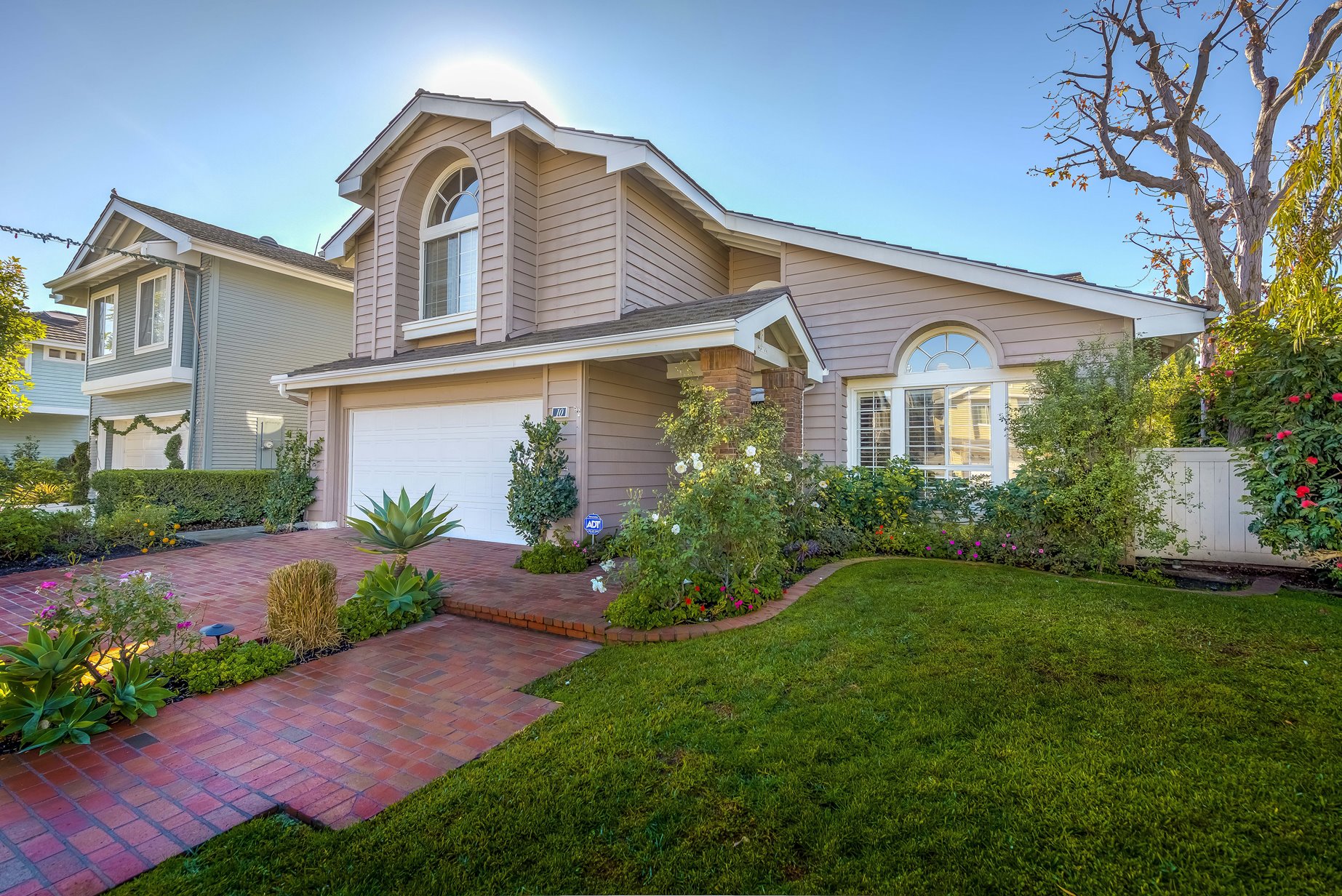 Woodbridge, Irvine home listed and sold by Debbie Sagorin, showing the type of well-priced Woodbridge listing that sells quickly